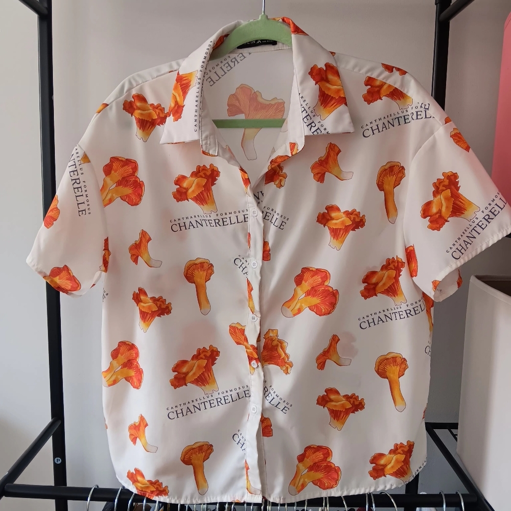 SHEIN White and Orange Chanterelle Print Button Down Shirt